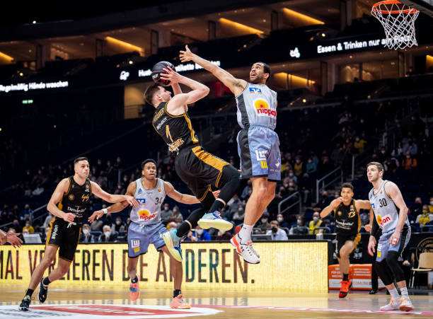 但对于德保 但对于德保