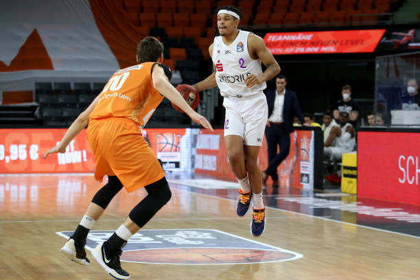 惊心动魄的 惊心动魄的